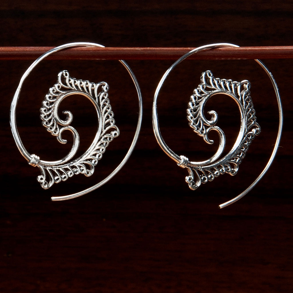 sterling silver bohemian interlaced paisley spiral design earrings with intricate paisley detailing
