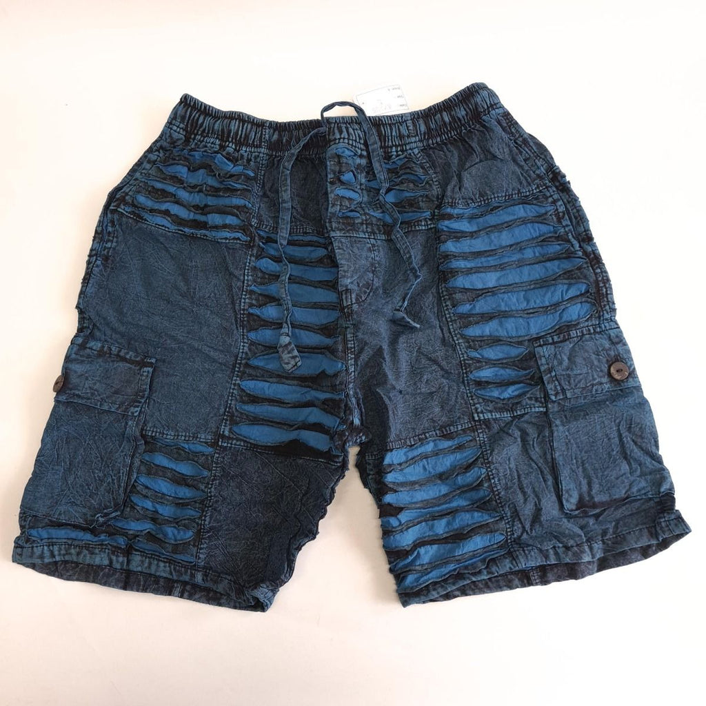 cotton stonewashed razor cut shorts in blue colour
