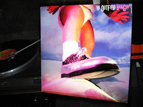 The Outfield : Bangin' (LP, Album)