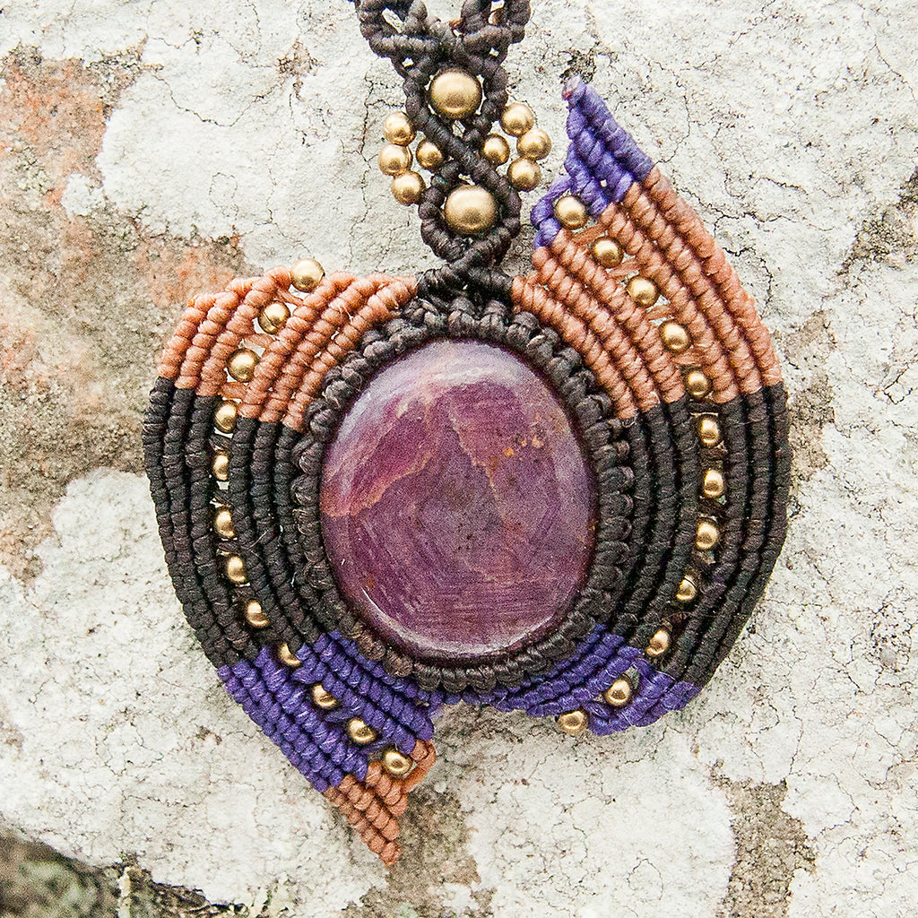 Nagini Macrame Pendant necklace with Star Ruby Gem Stone handmade embroidered artisanal jewellery jewelry front close up