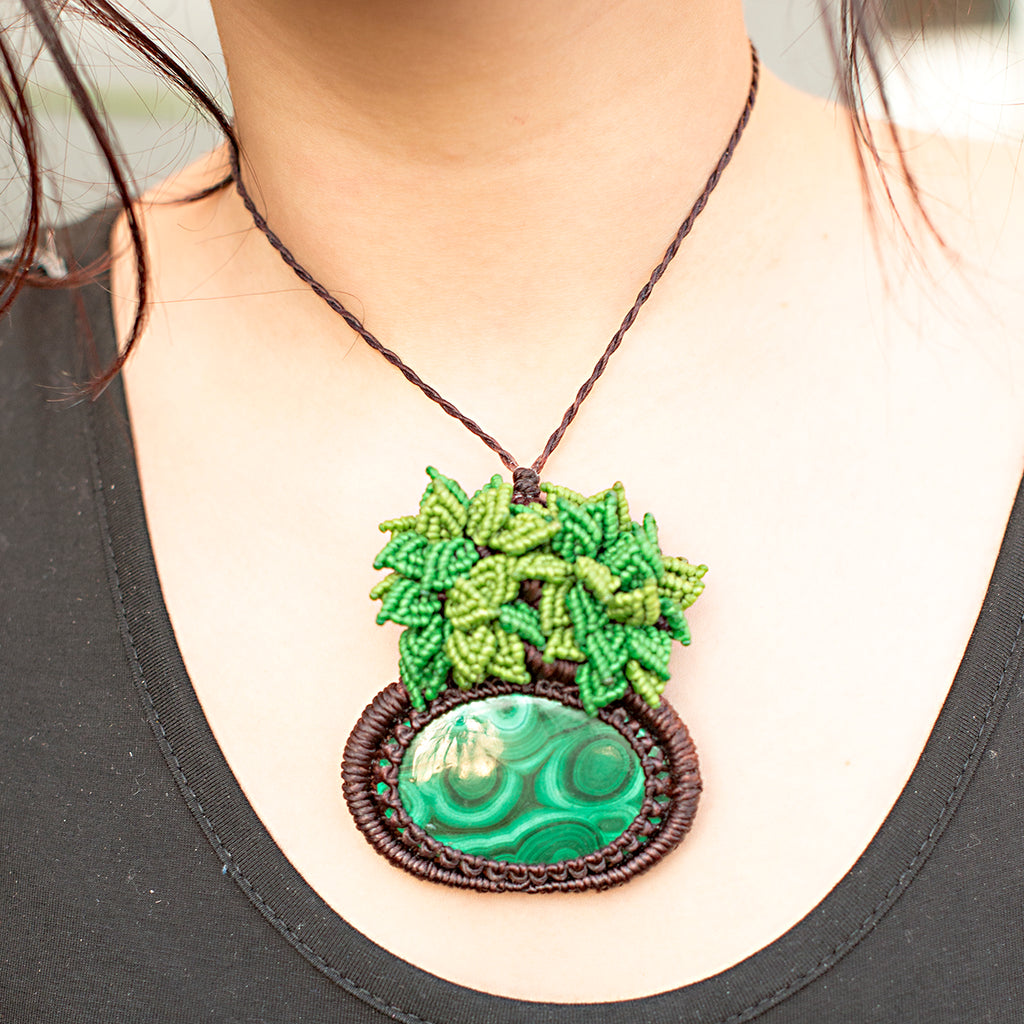 Oasis Macrame Pendant necklace with Malachite Gem Stone handmade embroidered artisanal jewellery jewelry front