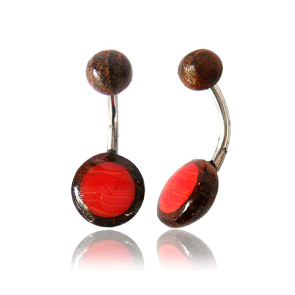 A navel jewel featuring an imitation of red coral and wood